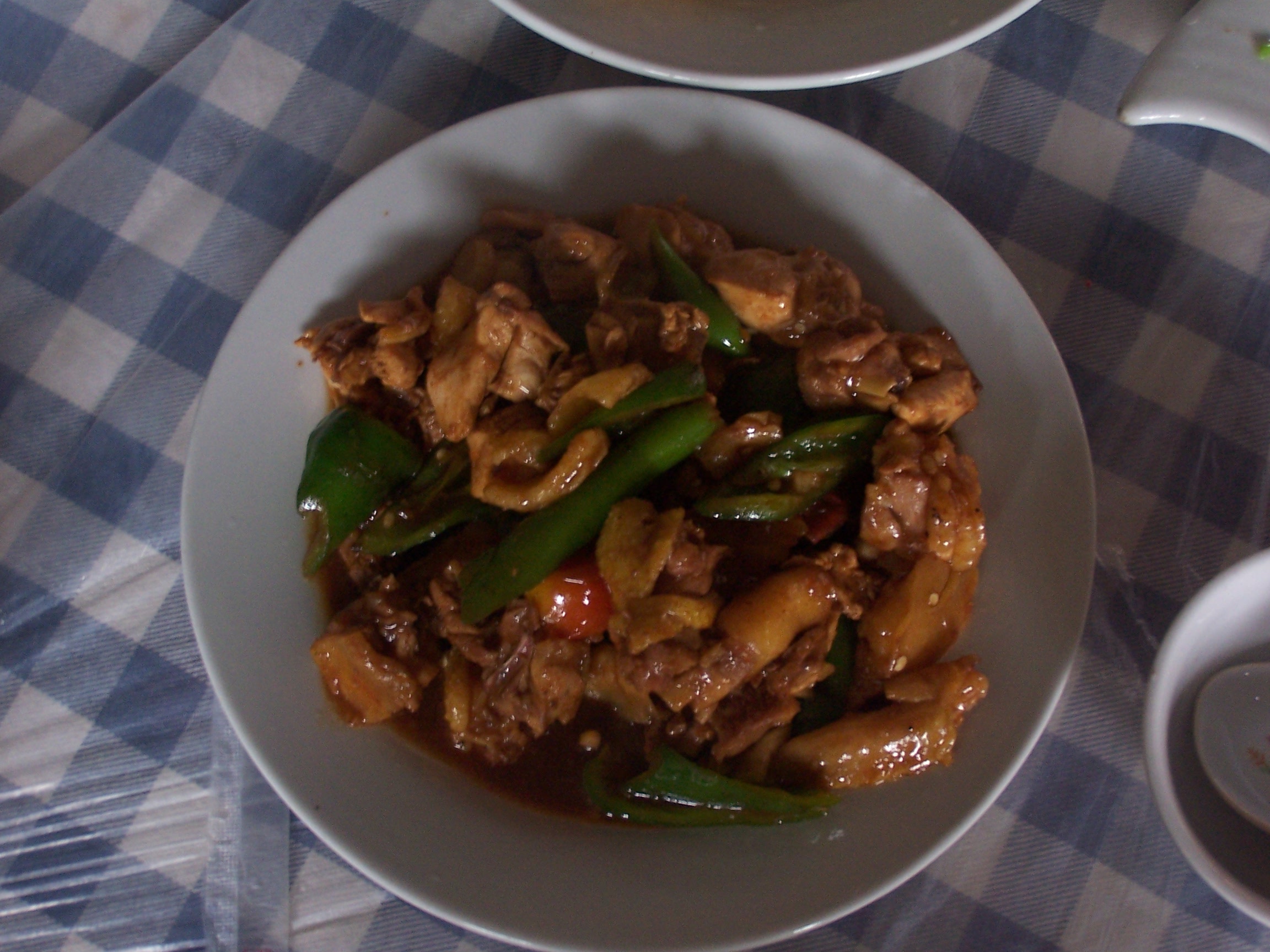 30￥一斤鸡肉菜单上写是土鸡其实是饲料鸡.JPG