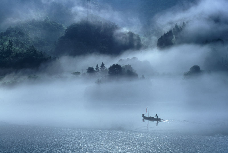 银奖：雾锁烟村.jpg