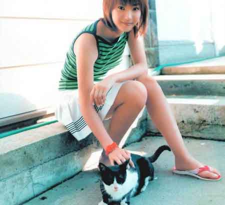  美女摸咪咪