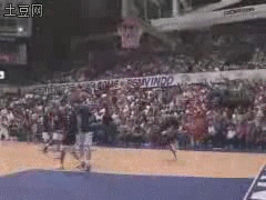 拉杆上篮.jpg