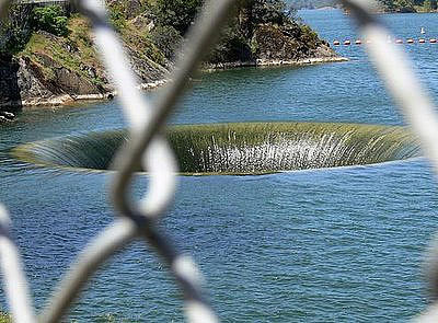 3.美国加州蒙蒂塞洛水坝