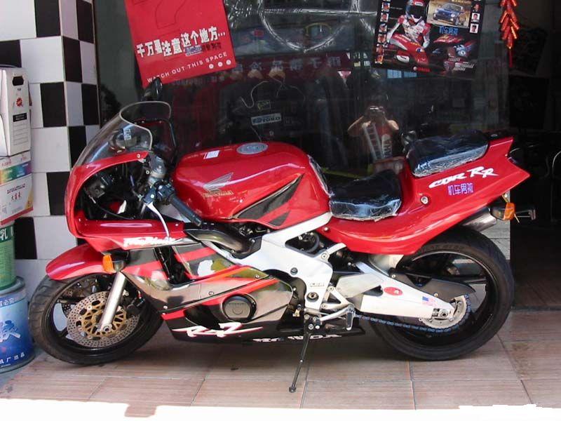 本田CBR250