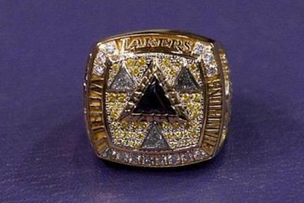 champion-rings-history-12.jpg