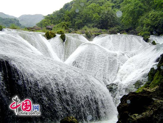 贵州没什么可牛的，只是世界上最大个瀑布群--黄果树瀑布群在这里而已